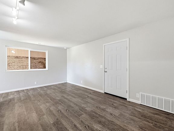 2nd image of 768 N Redwood Rd APT 18