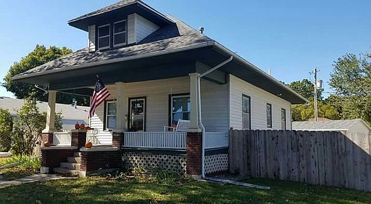 1st image of 333 N Columbia Ave
