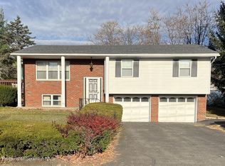 98 Lori Dr #L-1, Archbald, PA 18403