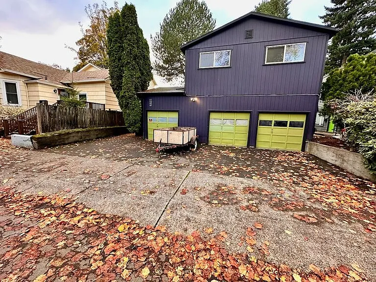 121 SE 30th Pl — Photo 14