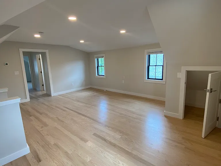 31-33 Brimmer St #2 — Photo 19