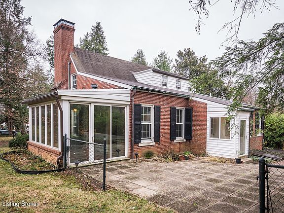 5th image of 2034 Woodford Pl