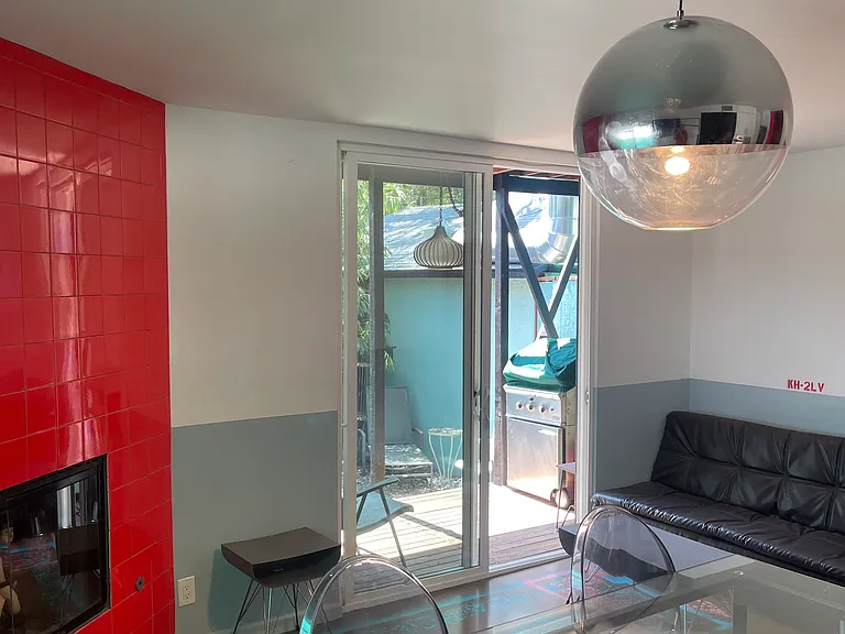 319A Viewland Pl — Photo 4