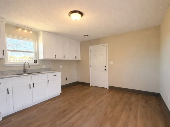 501 David St #B, Springdale, AR 72764