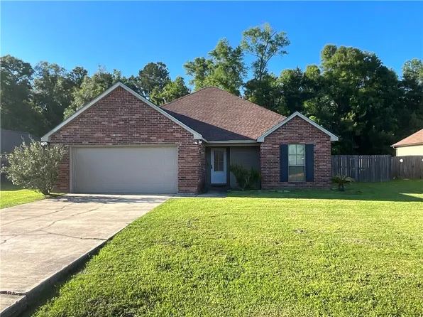 22225 Moss St, Ponchatoula, LA 70454