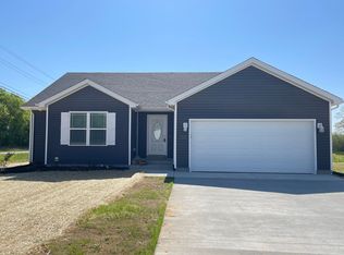 560 Labrador Dr, Bowling Green, KY 42101