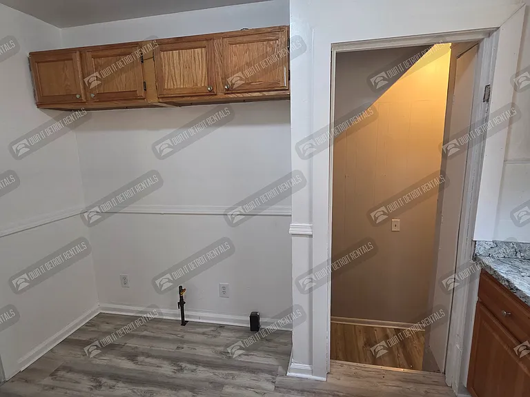 8891 Whitcomb St — Photo 17