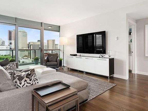 5th image of 1 Miranova Pl APT 1605