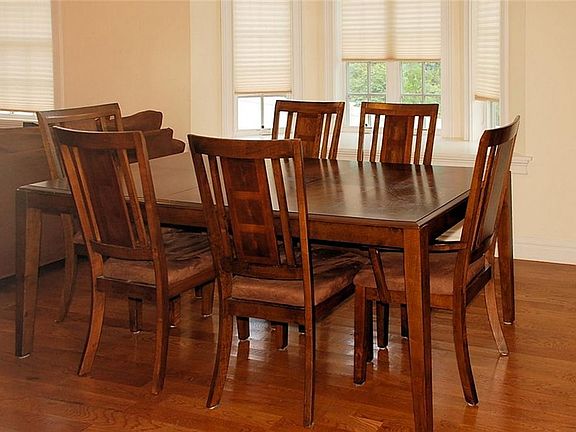 4th image of 19 Olivia St APT 11