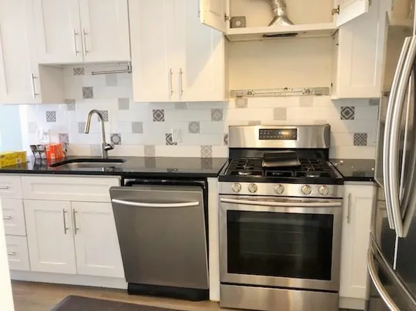 297 4th Street image 9 of 19