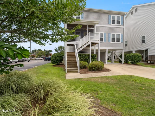 307 Lumberton Avenue #1a, Carolina Beach, NC 28428