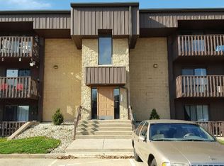 1500 N Rock Run Dr UNIT 3B, Crest, IL