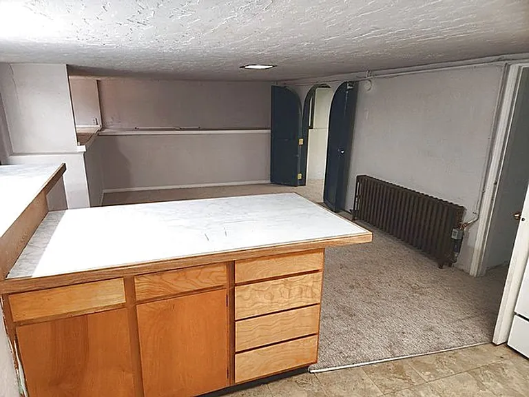 919 E Wilson Ave — Photo 5