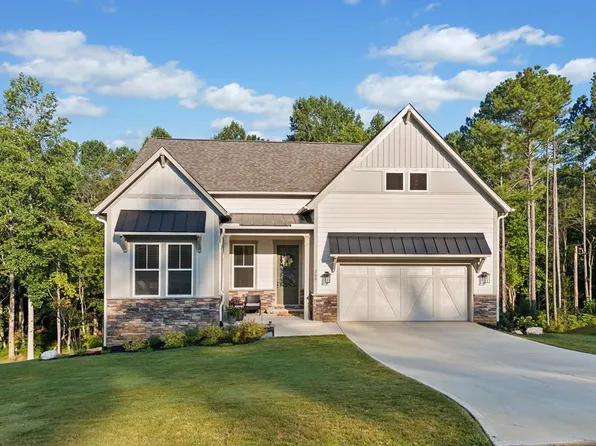 200 Linger Longer Dr, Ellijay, GA 30540