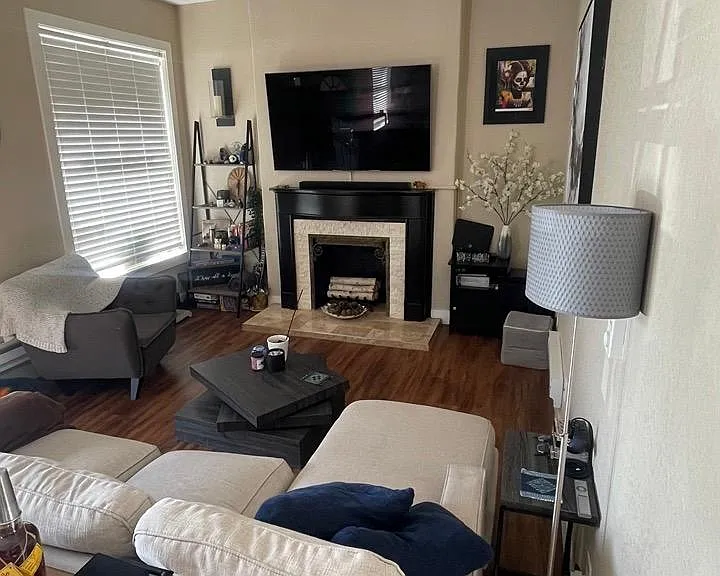 1344 N Gaylord St #100 — Photo 3