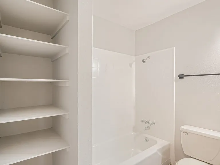 2102 Carmel Dr #206 — Photo 11