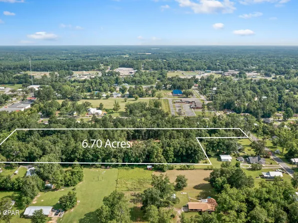 Sinclair St, Chipley, FL 32428