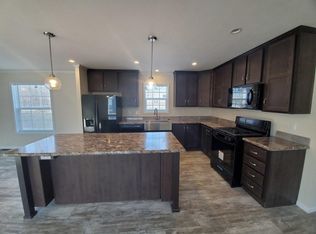 6608 Prince Blvd, Fenton, MI 48430