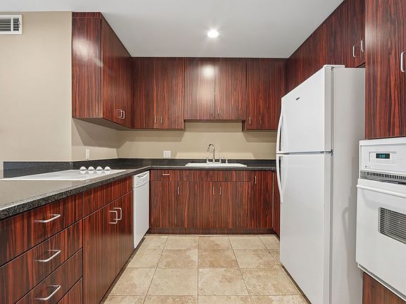4th image of 116 N Wetherly Dr APT 202