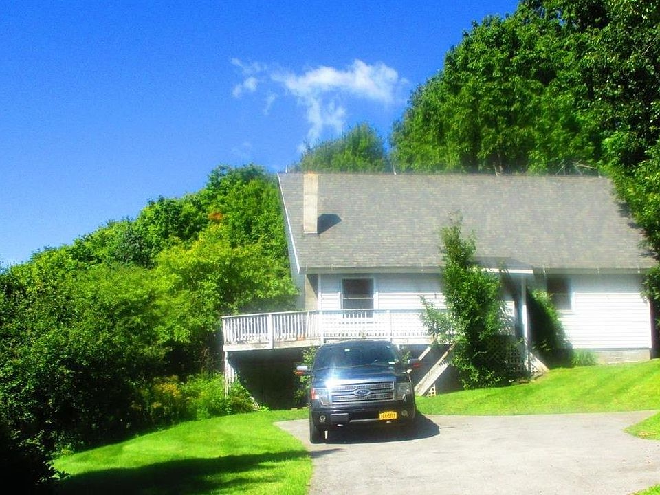 2nd image of 107 Mount Jefferson Rd