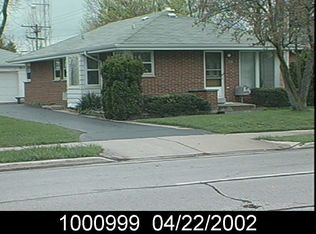 1518 Pewaukee Rd, Waukesha, WI 53188