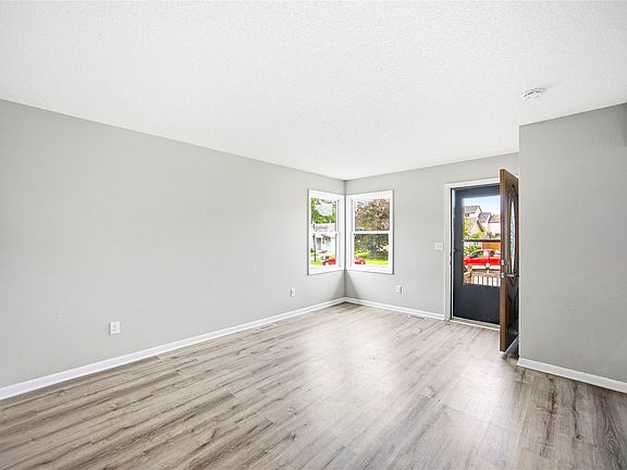 5th image of 1280 Hardin Dr