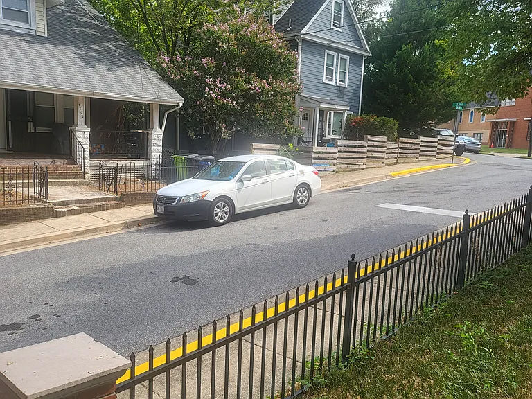 3703 Jackson Ave #BASEMENT — Photo 4