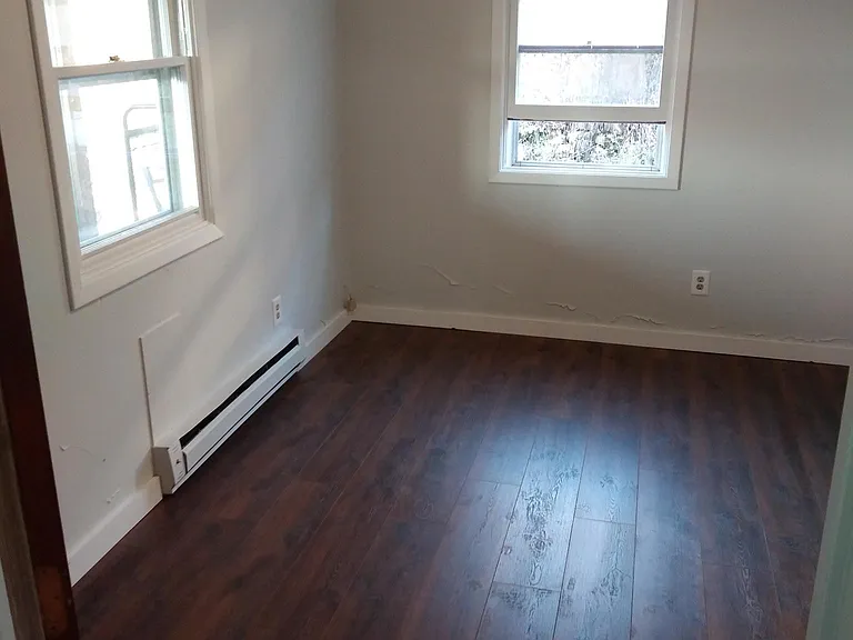 112 S Main St #B — Photo 2
