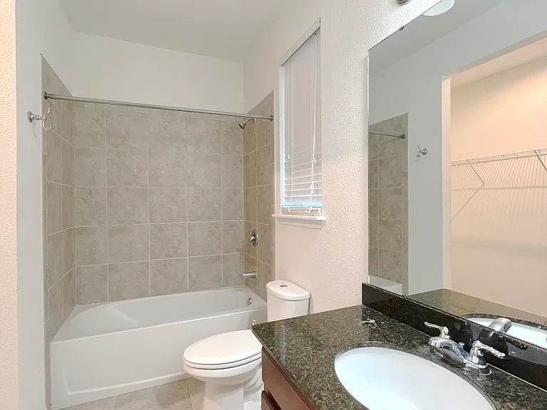 12645 Salomon Cove Dr — Photo 5