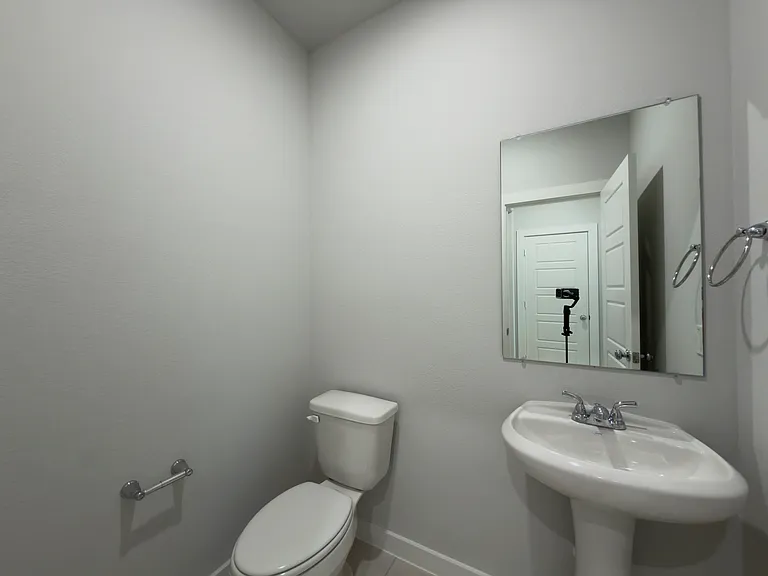 120 Millwood Rd — Photo 29