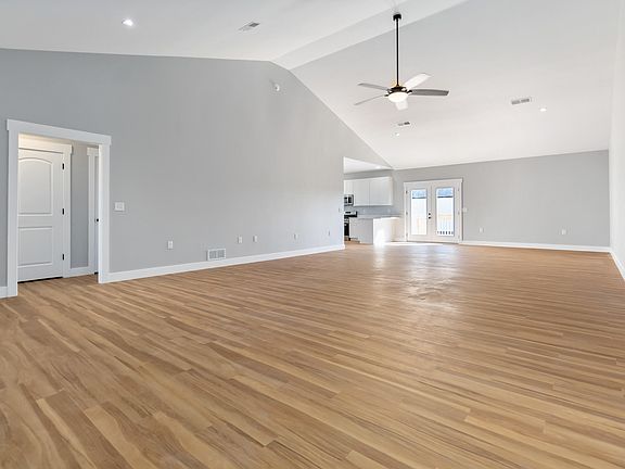 5th image of 20 Beth Ln