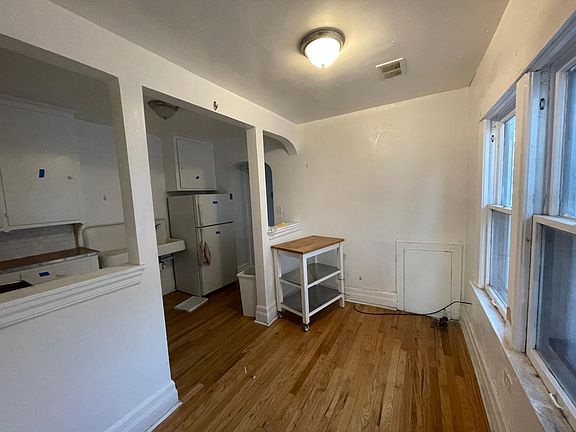 2nd image of 5670 McMillan St #2E
