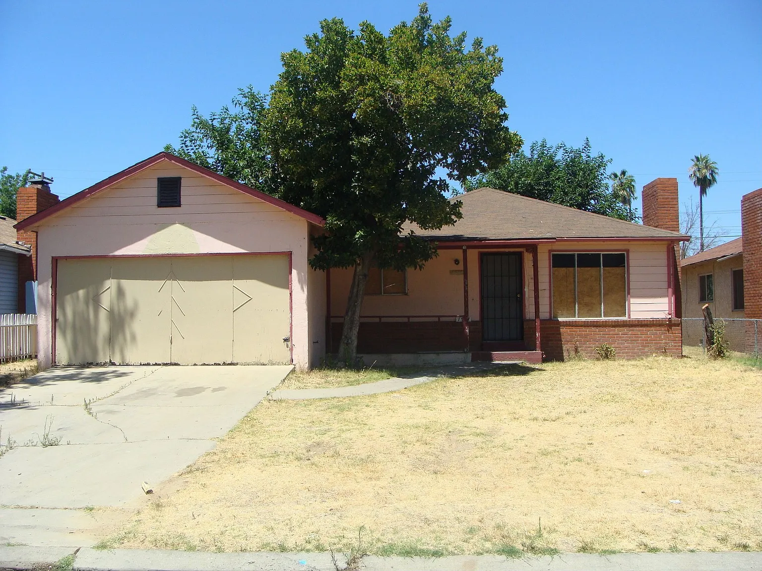 1521 Victor Way photo 1