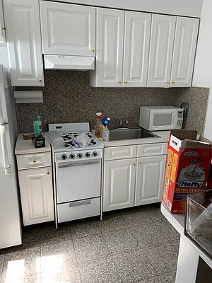 Rented by CNYC Apartments | media 35