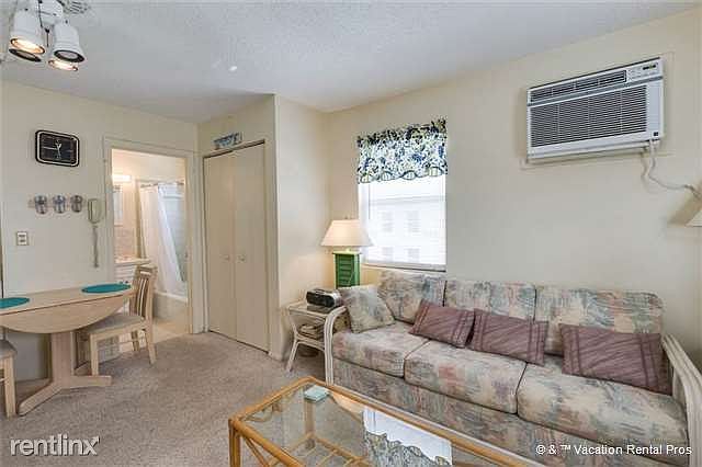 1st image of 2100 Estero Blvd