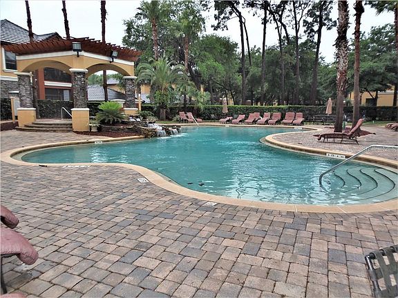 2nd image of 2209 Portofino Pl #25-252