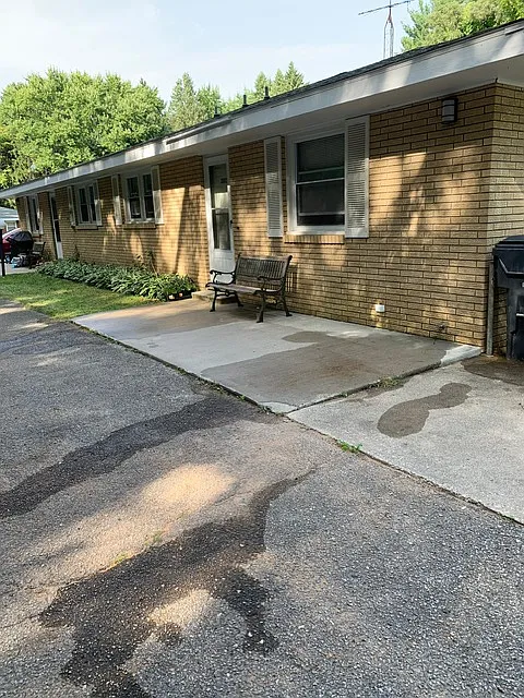 2 bed, $950 — Photo 2