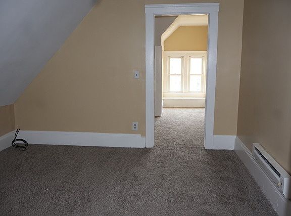 3rd image of 10102 Ostend Ave #10102