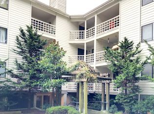 700 N 160th St APT A204, Shoreline, WA 98133
