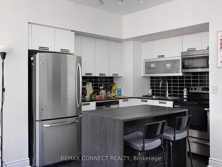 28 Ted Rogers Way #1012 — Photo 11