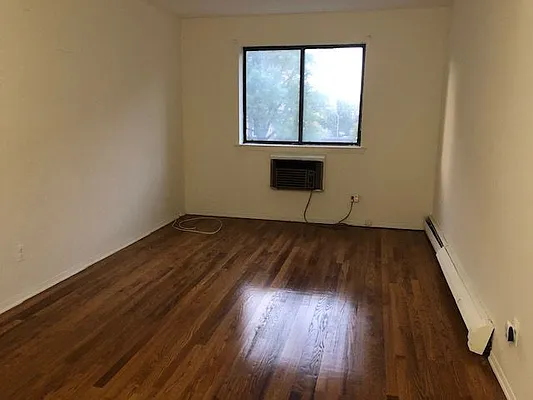 Rented by 18 REALTY | media 43