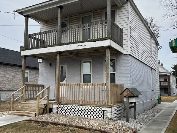 1510 125th St APT 1, Whiting, IN 46394