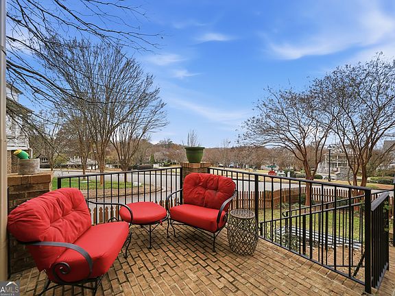 2nd image of 1508 Whitehead Blf NW