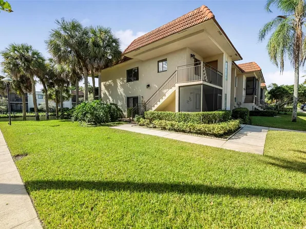 398 Lakeview Dr APT 201, Weston, FL 33326