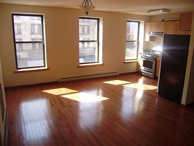 1st image of 2334 2nd Ave APT 2