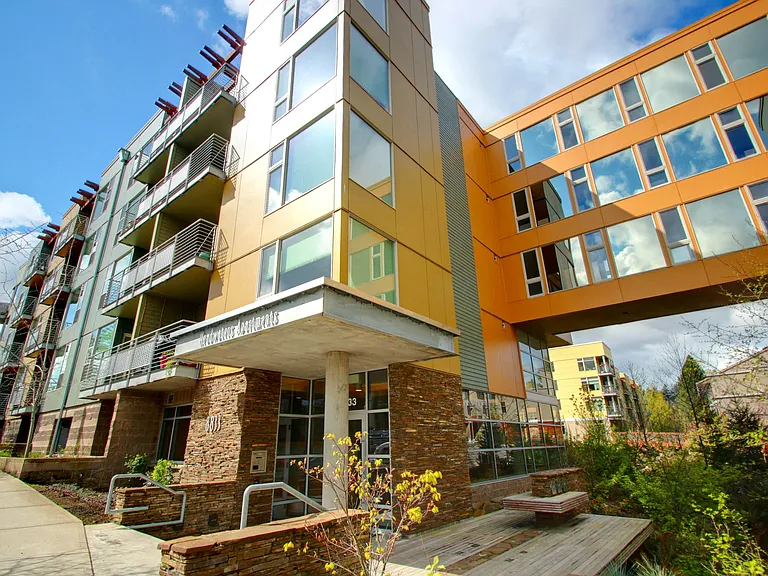 Headwaters Apartments — Photo 10