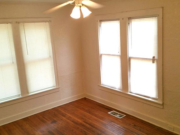 3rd image of 3501 Darien St