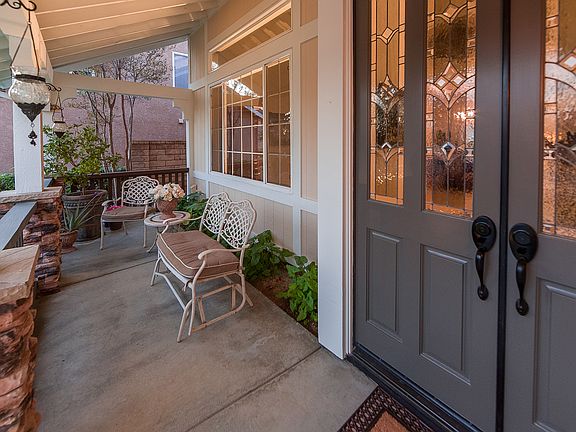 5th image of 23249 Sherwood Pl