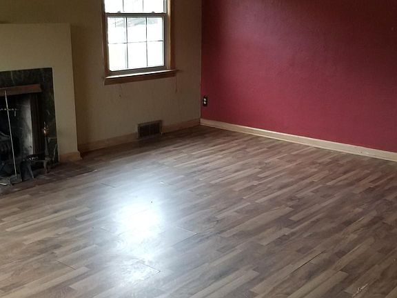 5th image of 1208 Nelson Blvd