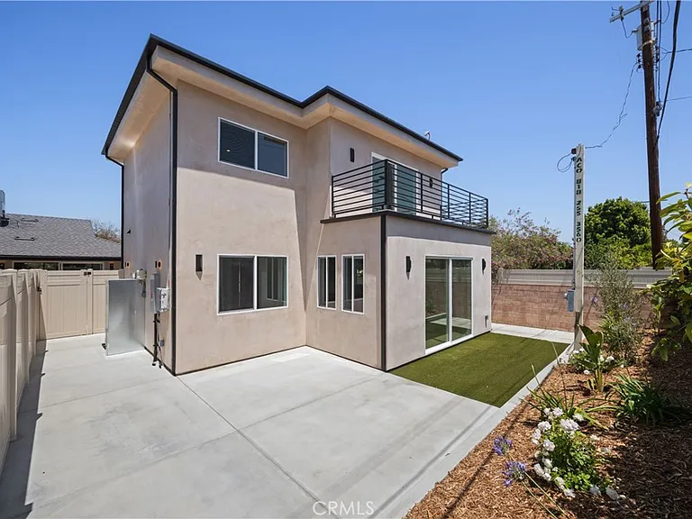 10051 Amestoy Ave — Photo 1
